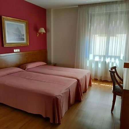 Hotel Don Carmelo Avila Bagian luar foto