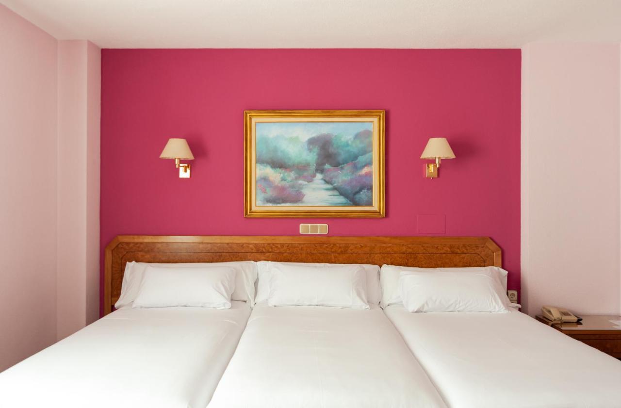 Hotel Don Carmelo Avila Bagian luar foto