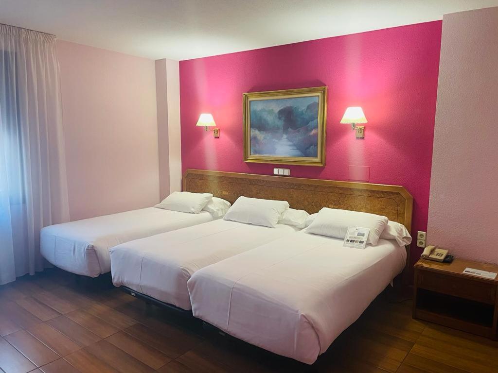 Hotel Don Carmelo Avila Bagian luar foto